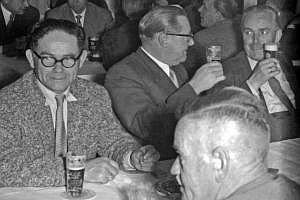 1953_bau marienschule_richtfest_n_16ausschn